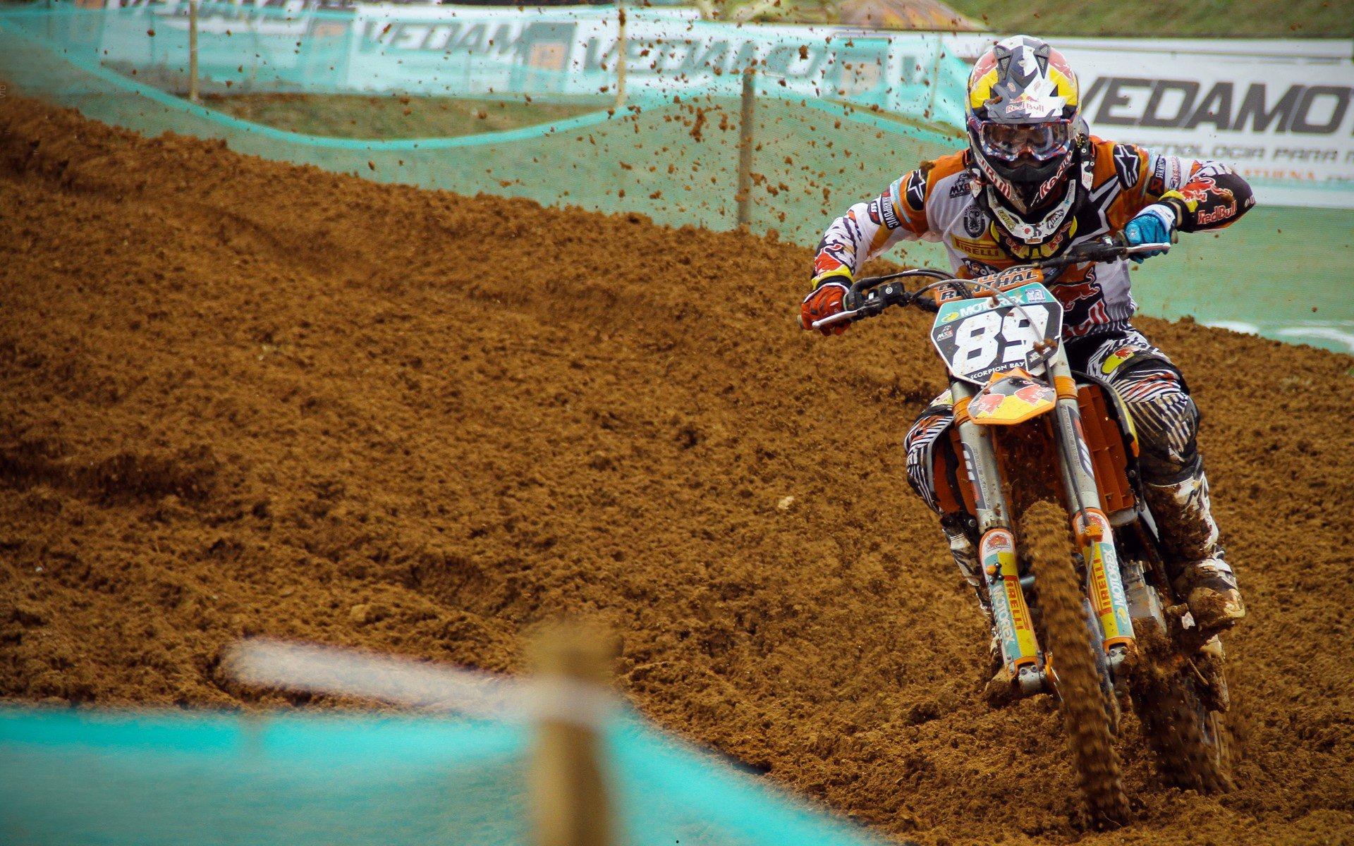 阿根廷锋线新思辨，巴蒂建言劳塔罗与小蜘蛛共存之道